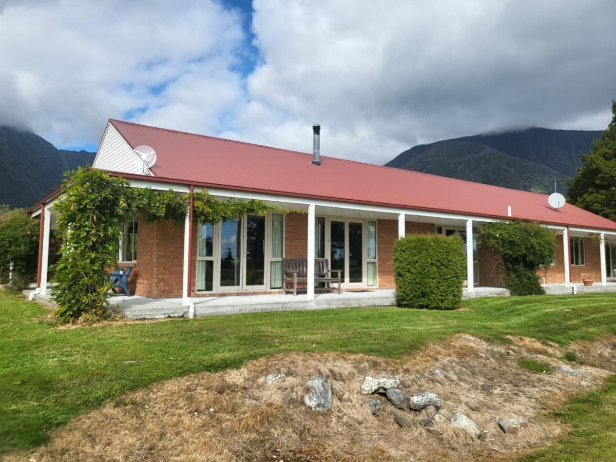 Misty Peaks Guesthouse Fox Glacier Eksteriør billede